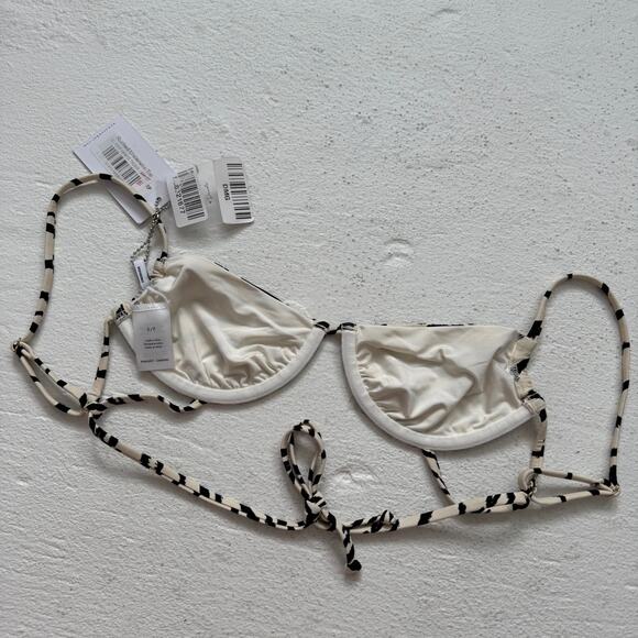 WeWoreWhat Ruched Underwire Bikini Top Tiger, Size Small - Picture 5 of 6